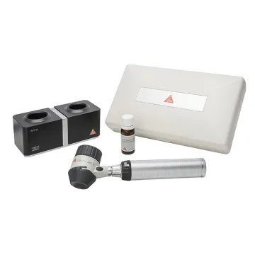 Heine Delta 20T dermatoscoop set met Beta NT4 tafeloplader
