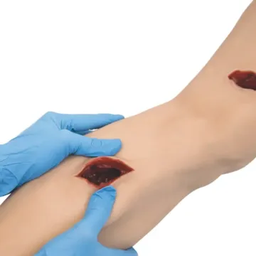 Trauma-Beinbeutel-Trainer für Erste-Hilfe-Übungen benutzen